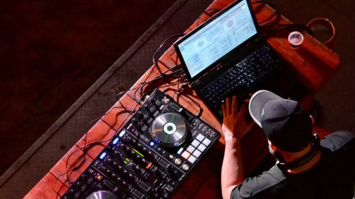 DJ Bobby O Live at Seacrets