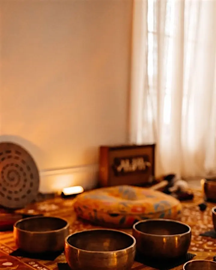 Sound healing with Rita